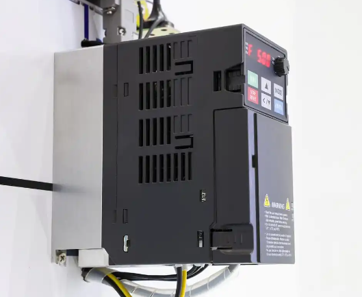 塔式ups跟模块化ups的区别